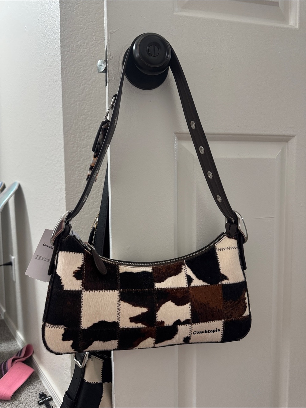 Coachtopia Cowhide